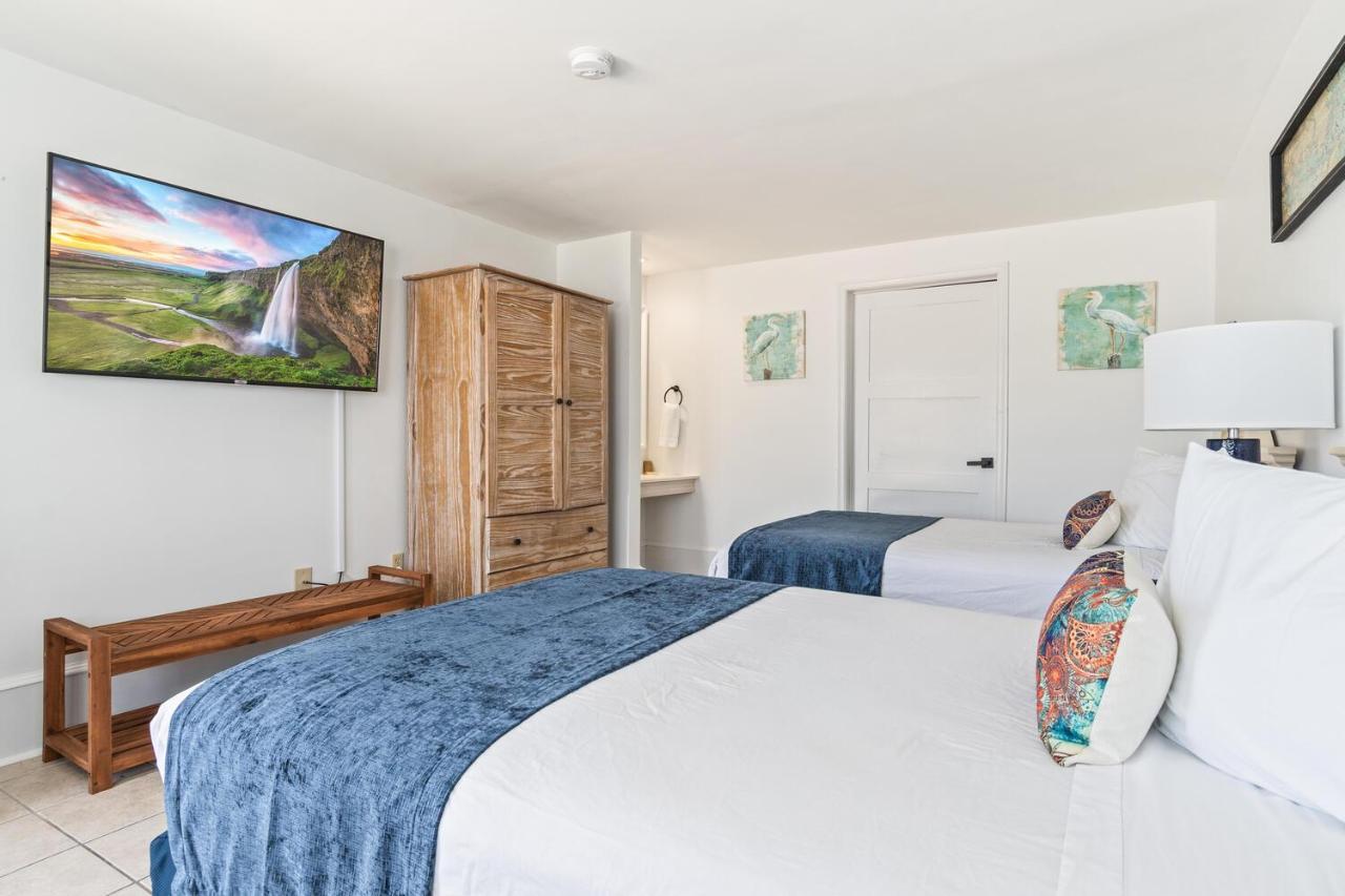 Lowes Wharf Marina Inn Sherwood Екстериор снимка
