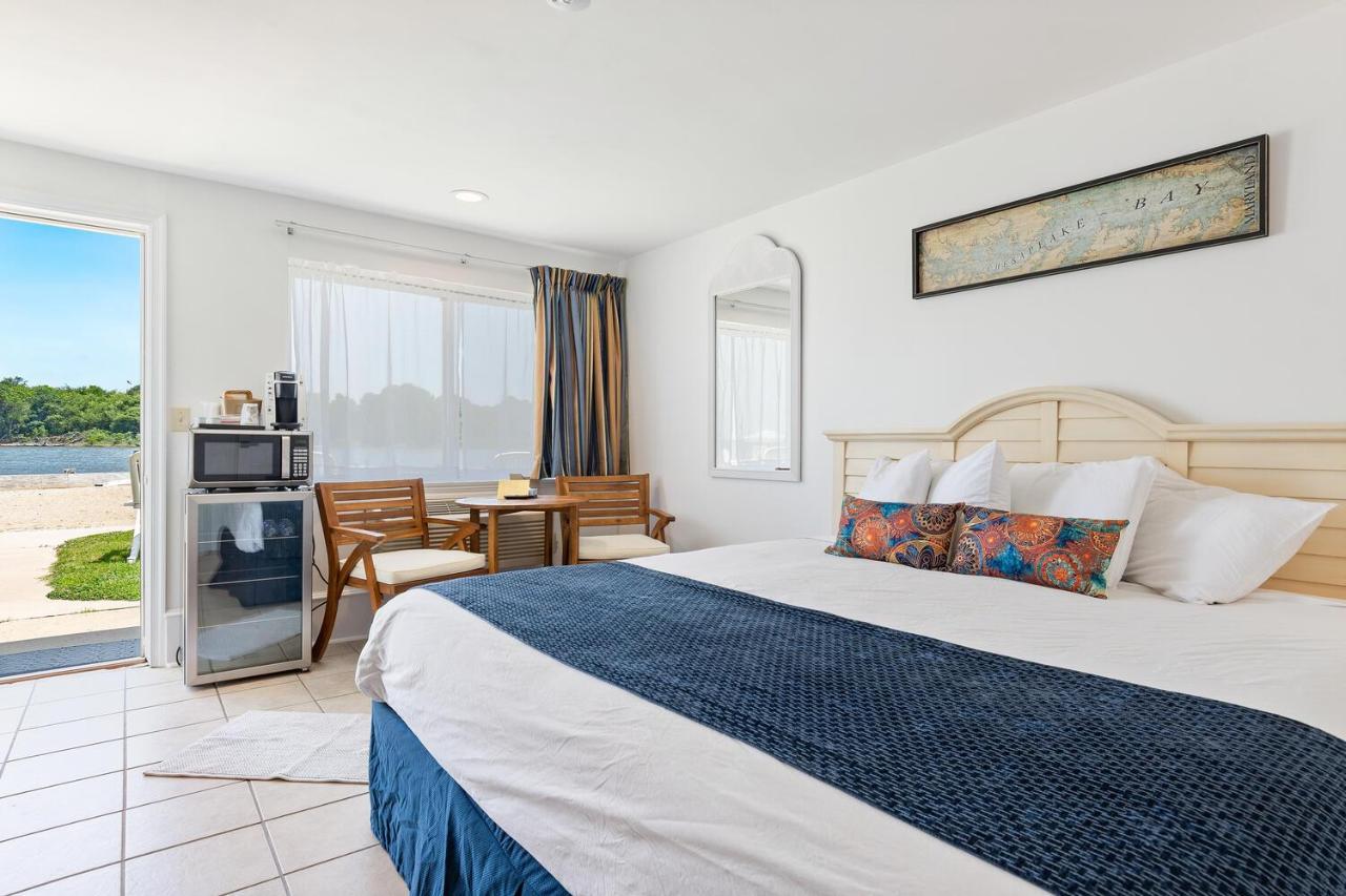 Lowes Wharf Marina Inn Sherwood Екстериор снимка