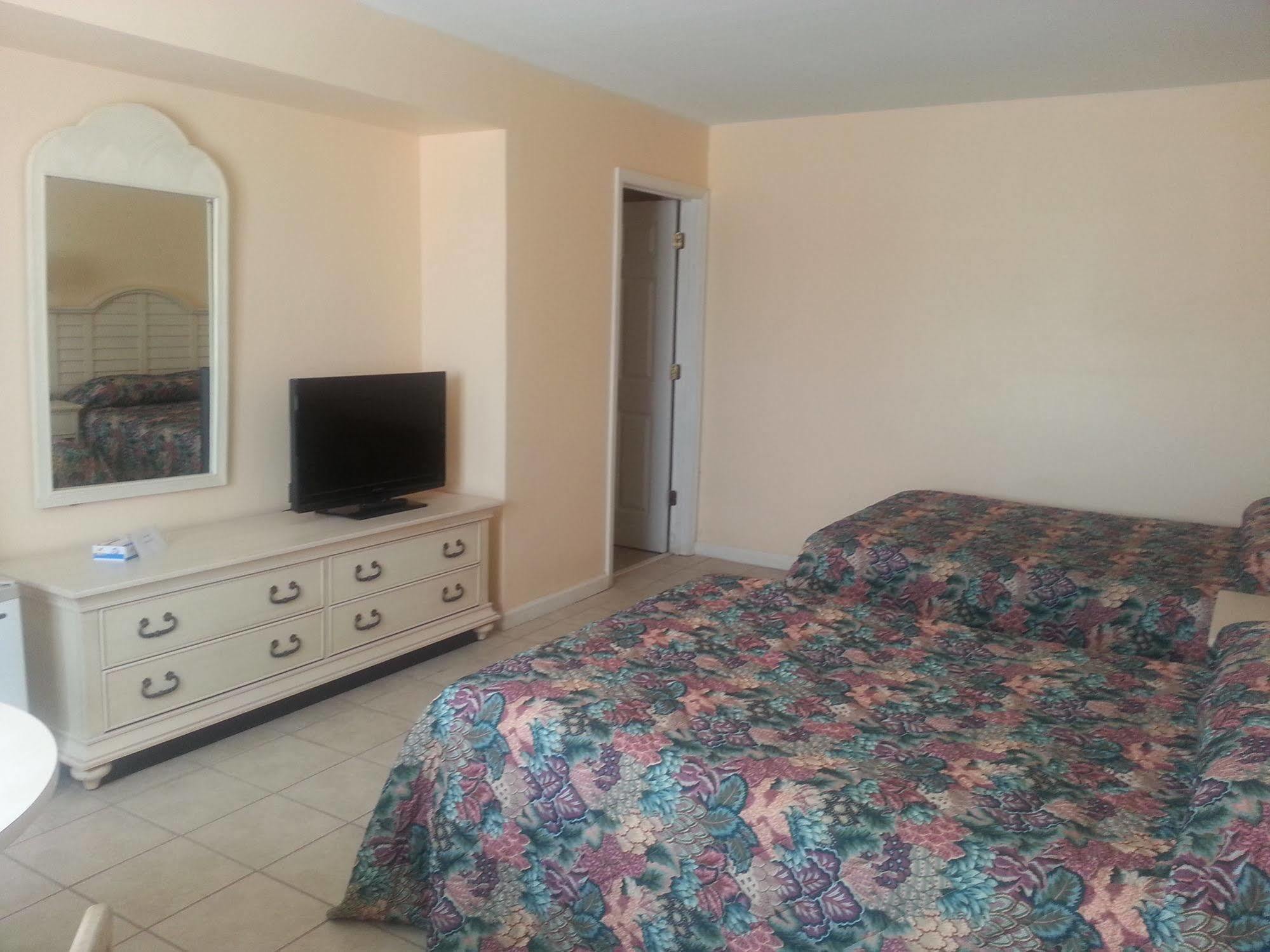 Lowes Wharf Marina Inn Sherwood Екстериор снимка